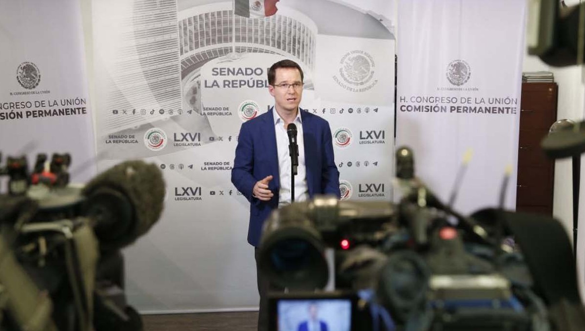 Ricardo Anaya ofreció conferencia con senadores del PAN | Especial