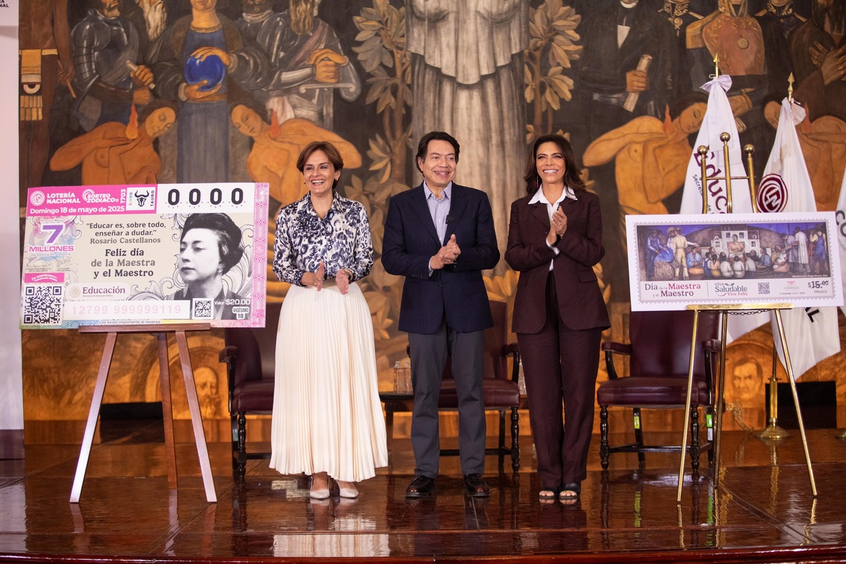 El secretario de Educación Pública, Mario Delgado Carrillo, agradeció a las titulares de Correos de México y de la Lotería Nacional. Foto: Twitter
