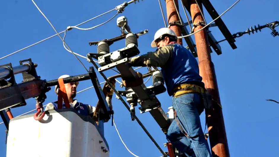 Suspensión de luz por trabajos de CFE en Ciudad Madero. (Archivo)