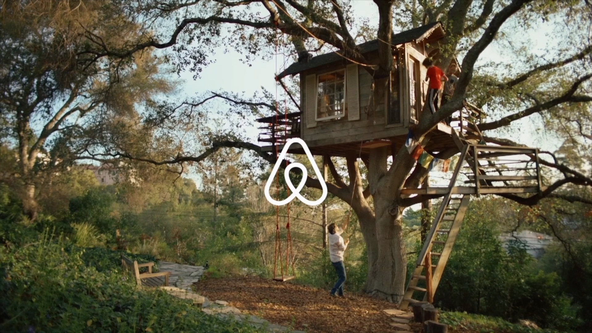 Airbnb se reinventa con 'Experiencias' y 'Servicios' para viajeros | Milenio Tech