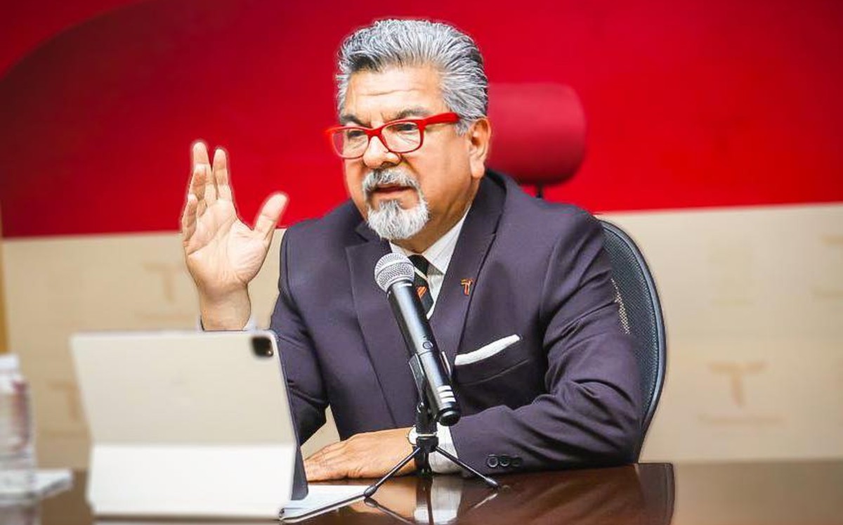 Dr. Jorge Cuéllar Montoya.
