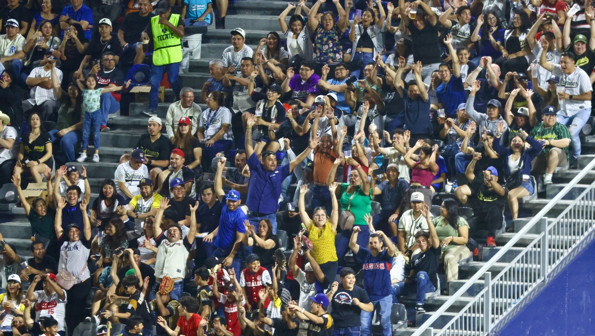 Los regalos a la afición de Sultanes de Monterrey continuaran durante la temporada 2025 (X @SultanesOficial)