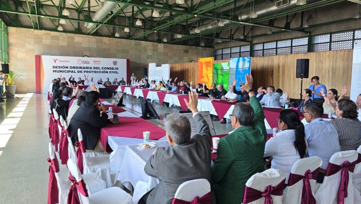 Durante la reunión del Consejo de Protección, se presentó el programa de preparación para huracanes. (Lucía Cisneros)
