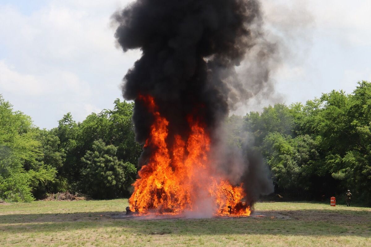 La incineración es resultado de los operativos de vigilancia marítima. (Foto: especial)