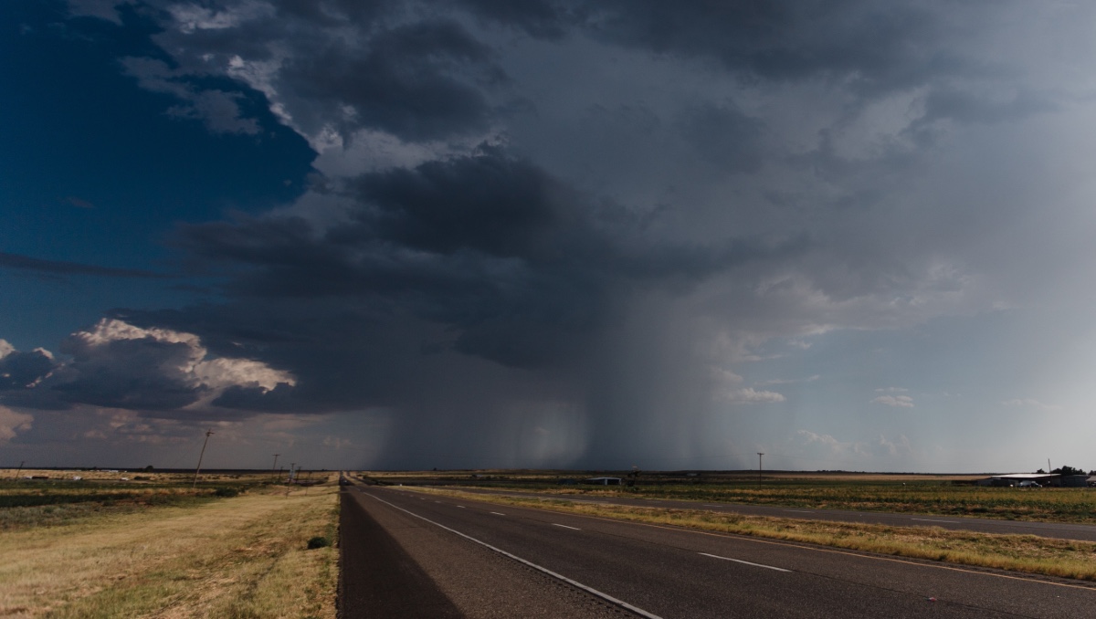 Las autoridades informaron que se esperan más víctimas de tornados a lo largo del día. (Freepik)