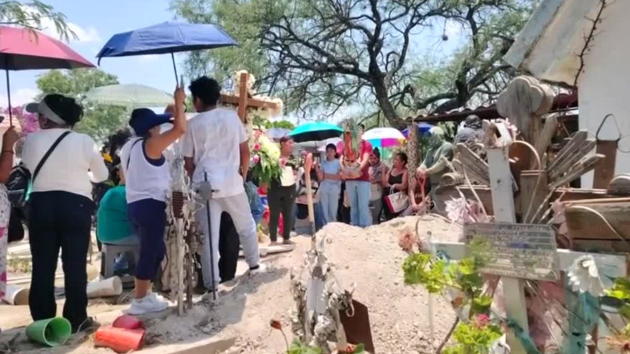 Despiden a Luz Clarita, mujer fallecida en accidente en carretera Cuacnopalan-Oaxaca