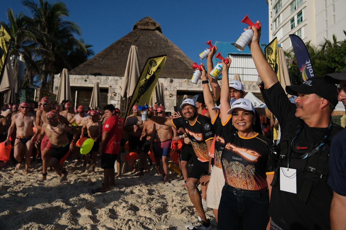 Mara Lezama da toque de salida a mil 502  participantes de “El Cruce”