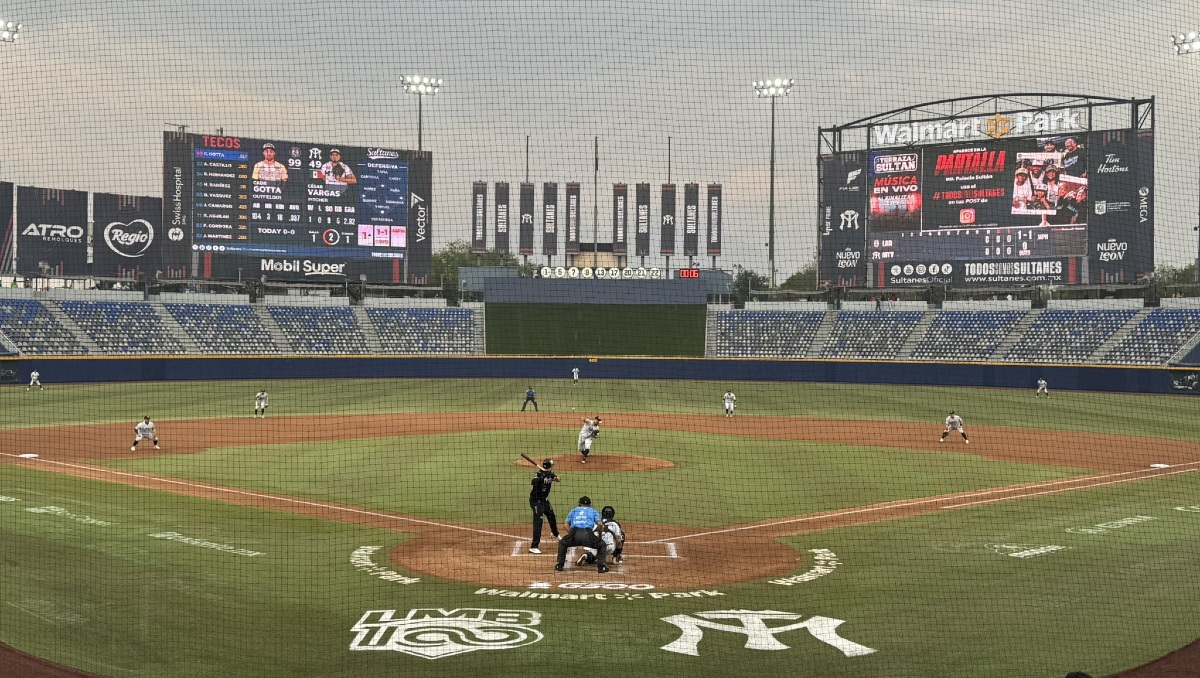 Tecolotes de los Dos Laredos vencen a Sultanes de Monterrey en el inicio de la serie (X @SultanesOficial)