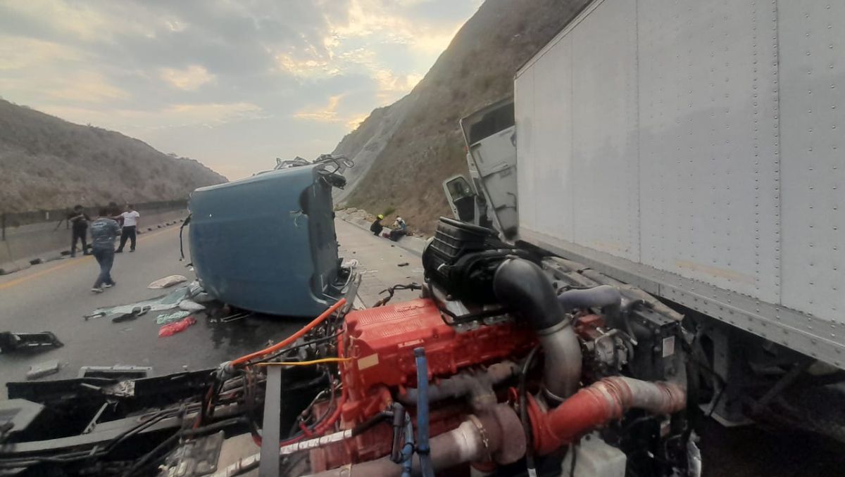 El choque se registró a la altura del kilómetro 68 de la autopista. | Especial