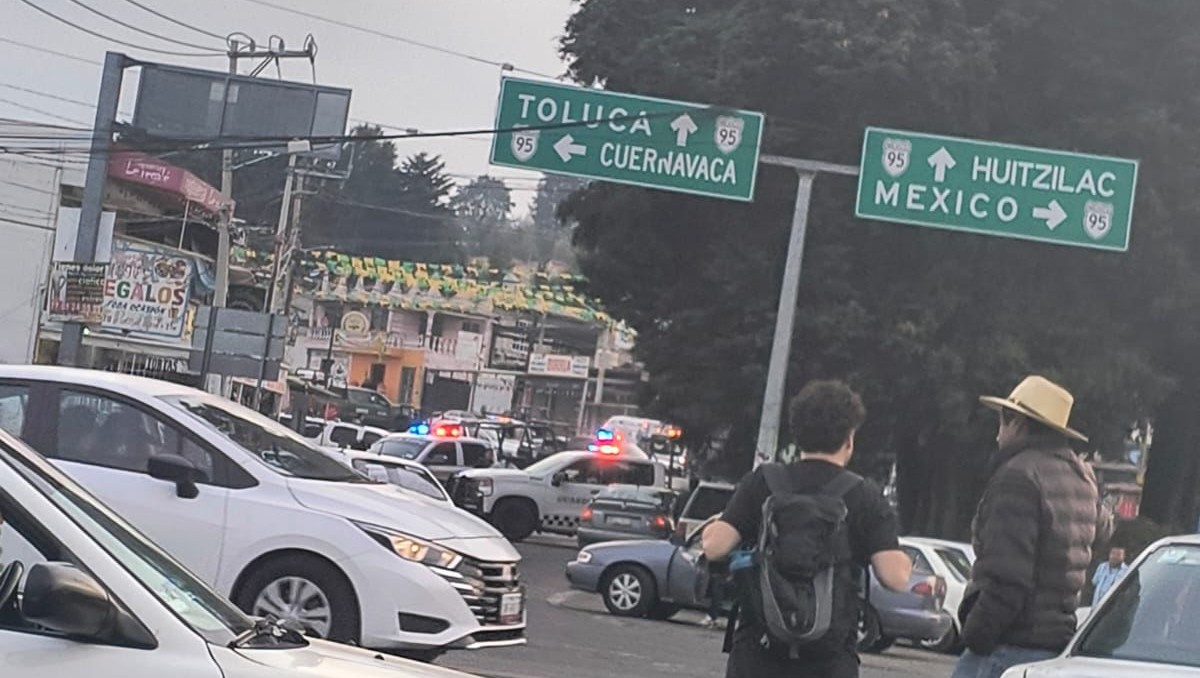 Las víctimas fueron interceptadas por tripulantes de otro vehículo. (Foto: Especial)