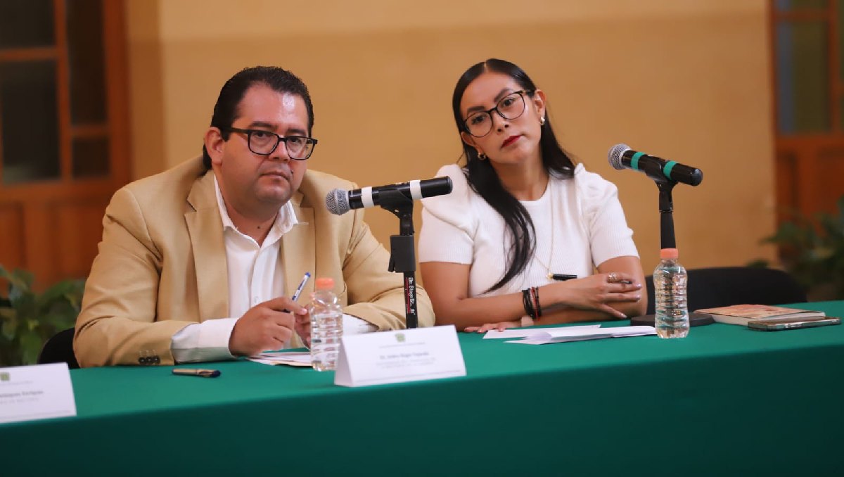 No hay afectaciones en proceso de alumnos de nuevo ingreso en la UAEMéx, asegura Isidro Rogel. Foto: (Iván Carmona)