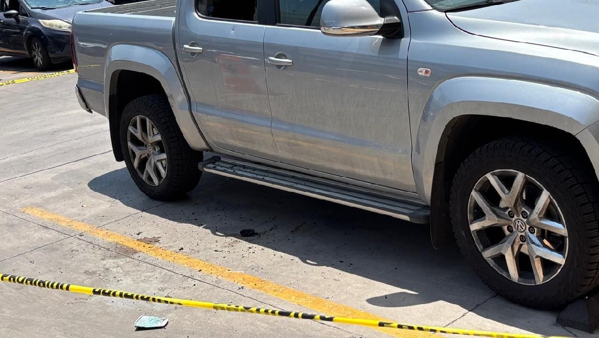 Disparan contra cuentahabientes afuera del banco | Especial