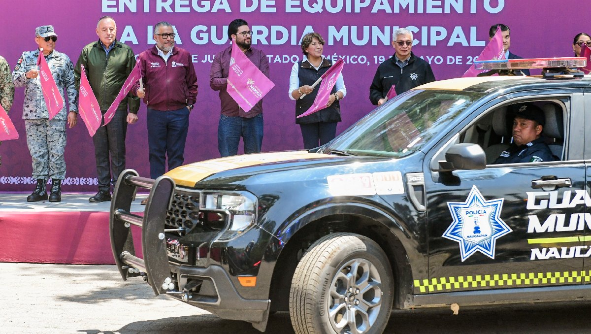 Con nuevo equipo celebran labores de seguridad y patrullaje en Naucalpan. Foto: (Especial)