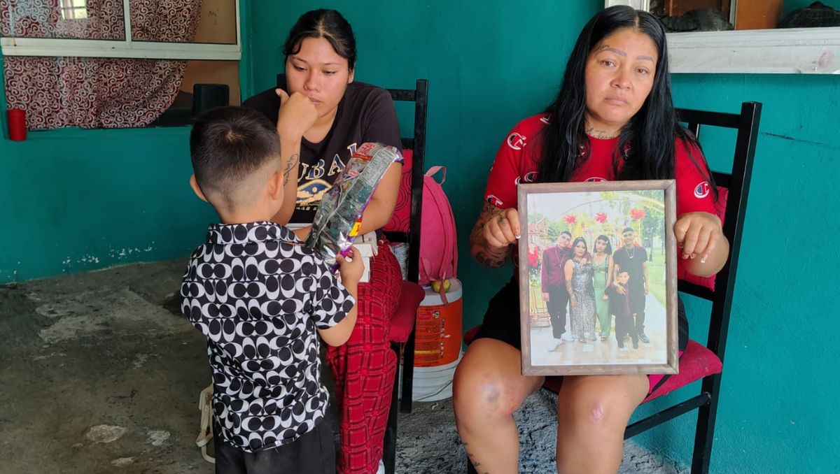 Familiares del fallecido exigen justicia por los hechos / Agustín Martínez.