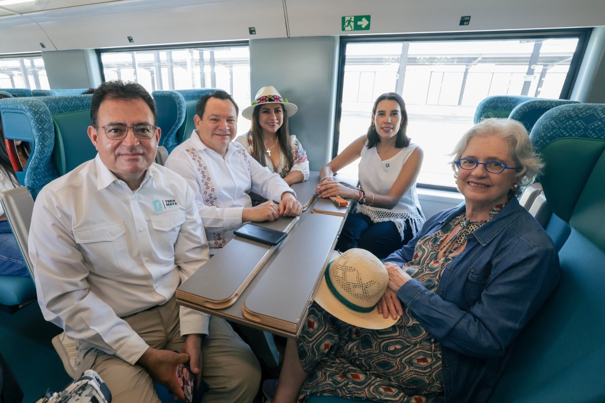 Josefina Rodríguez Zamora, en compañía de más de 60 embajadores, realizó un recorrido a bordo del Tren Maya. | Especial
