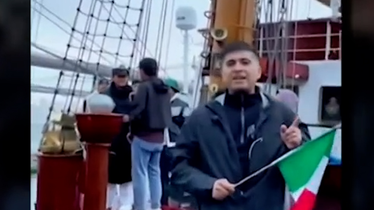 Polémica: Morenistas usarón el buque Cuauhtémoc para pedir votos de la SCJN