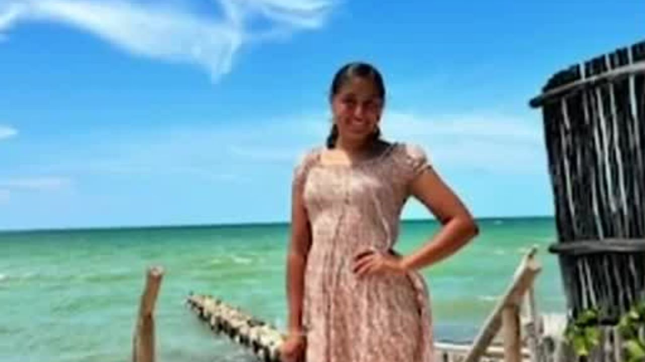 Rinden homenaje en Veracruz a América Yamileth, cadete fallecida en el choque del buque Cuauhtémoc
