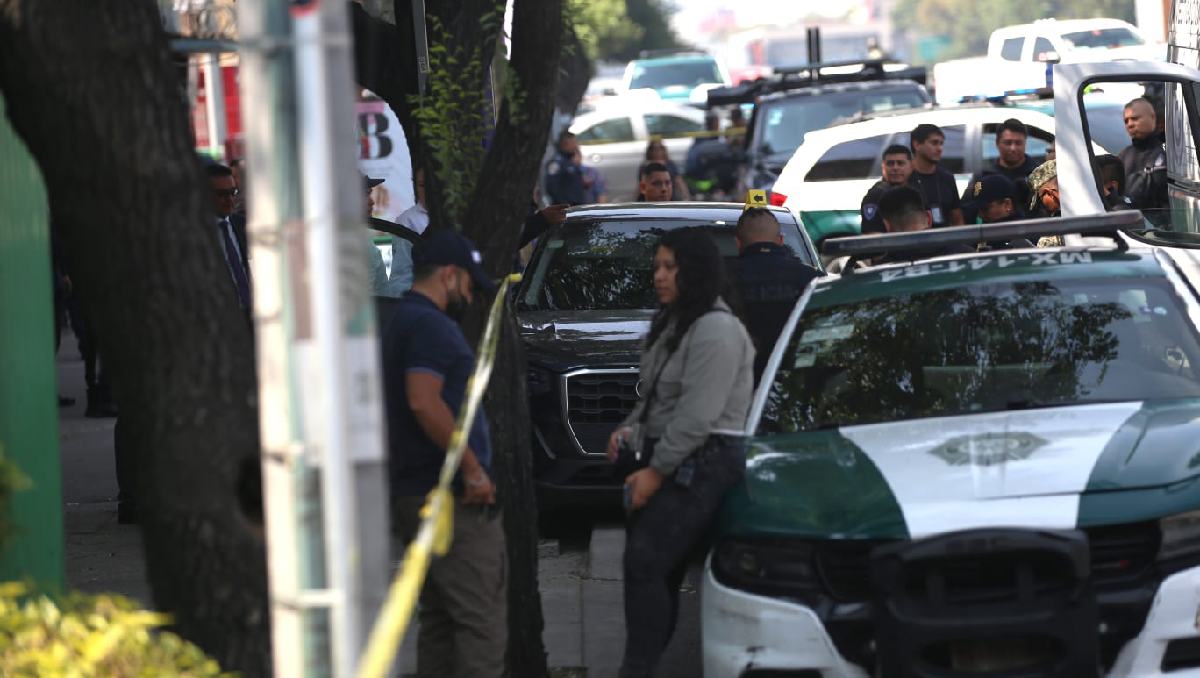 Despliegan dispositivo de seguridad en Calzada de Tlalpan tras asesinato de funcionarios. Foto: (Ariana Pérez)
