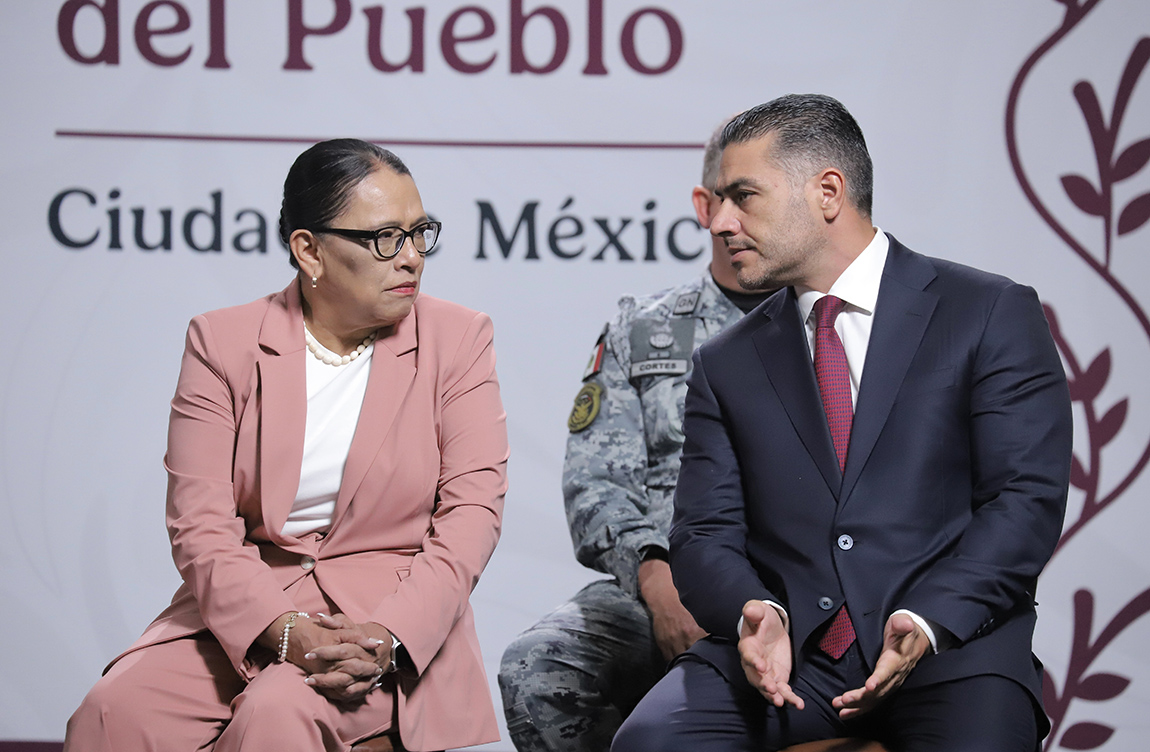 García Harfuch analiza situación con la secretaria de Gobernación Rosa Icela Rodríguez. Foto: Ariel Ojeda | MILENIO
