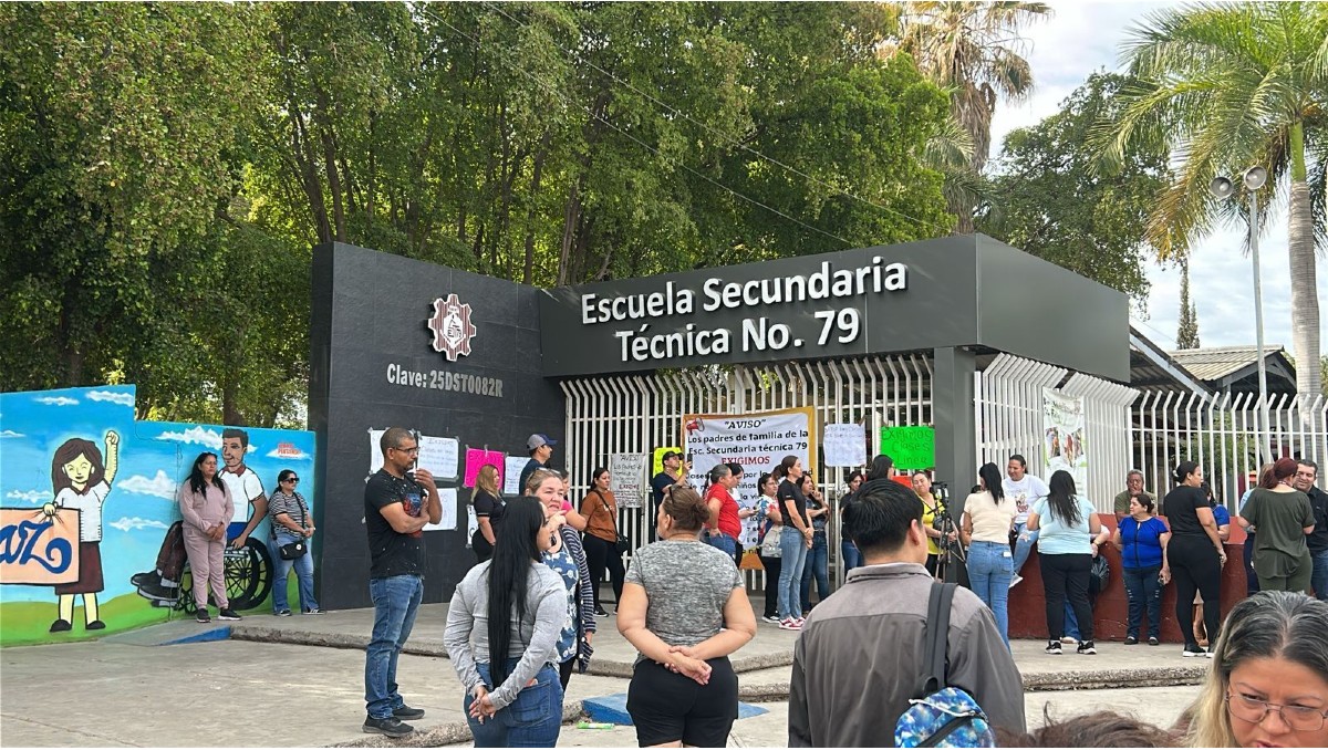Padres de familia solicitan intervención urgente de la SEPyC | Especial