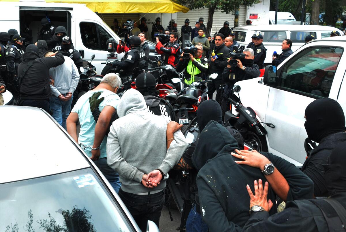 La administración de Brugada en CdMx ha detenido a 355 personas, incluidos líderes de grupos delictivos. EFE