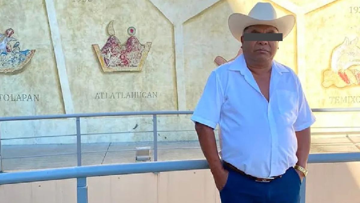 Ángel y Arlett pedían una cuota de 3 mil pesos para no despedir a empleados del Ayuntamiento. Foto: (Especial)