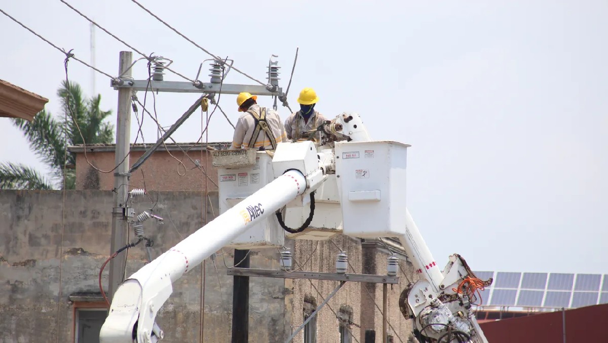 Corte de energía en el centro de Tampico se extendió por 4 horas. (Yazmín Sánchez)