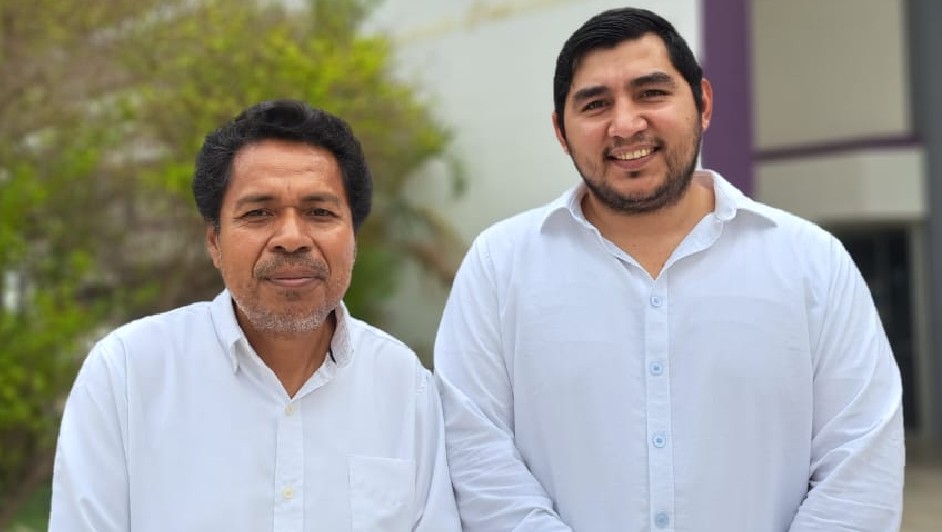 Docentes Rubén Machucho y David Josué Ortiz. (Cortesía)
