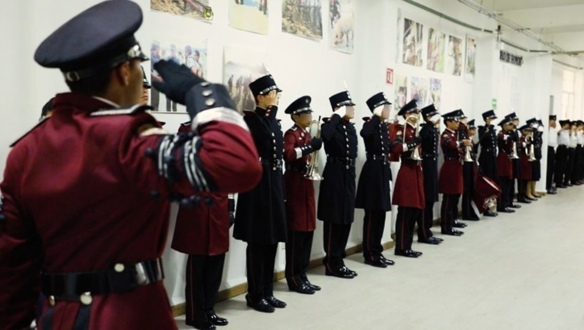 Imagen de una ceremonia de graduación en la Academia Militarizada Ollin Cuauhtémoc | Instagram/@academiaollin_c