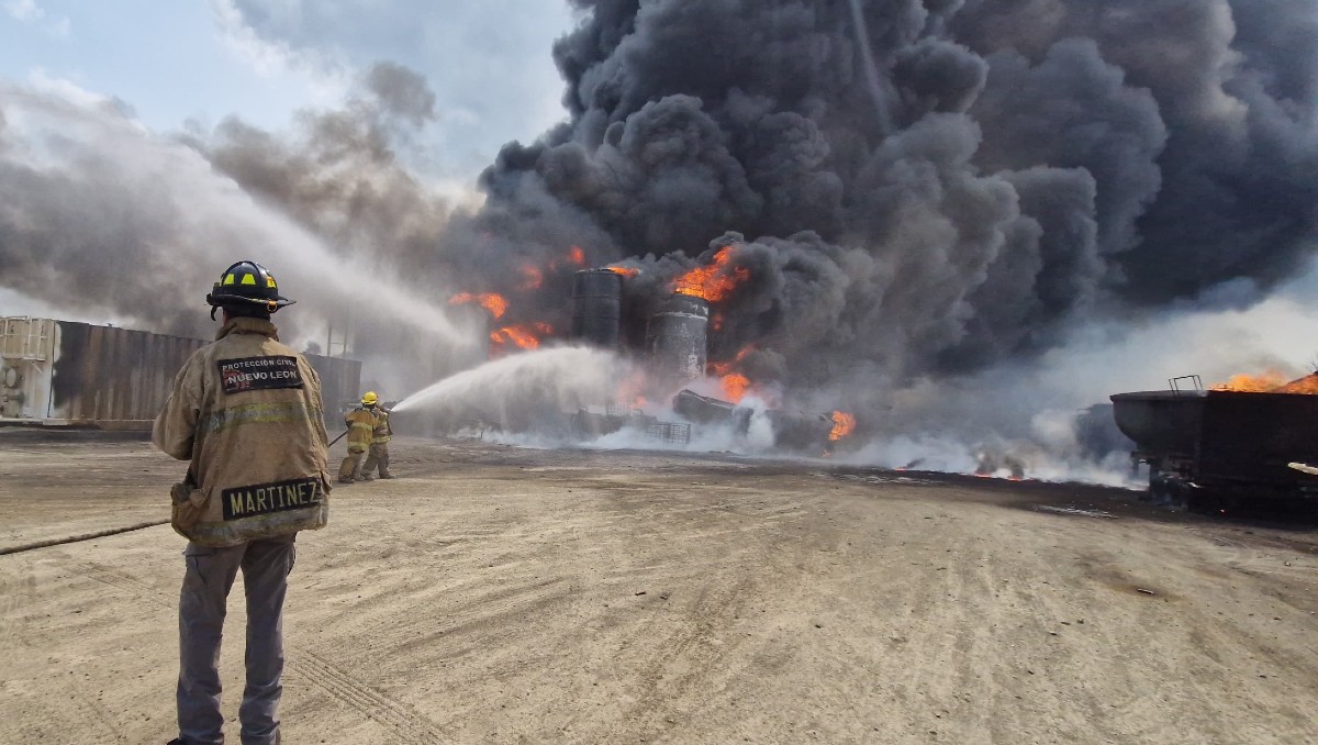 Incendio en empresa de Cadereyta, Nuevo León / Especial