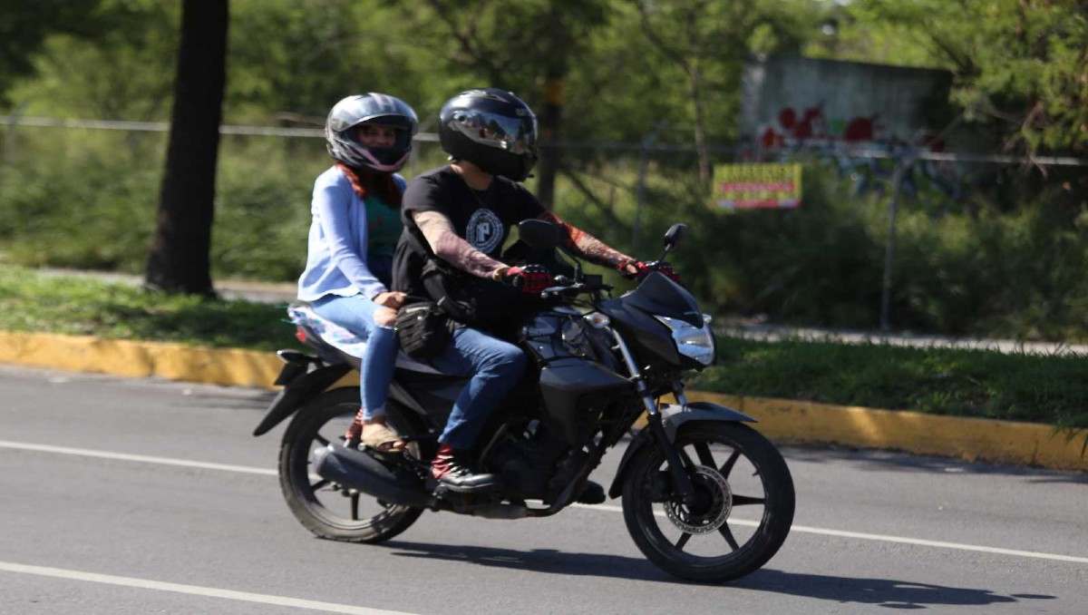 El Instituto de Control Vehicular lanzó una campaña para incentivar a los motociclistas a circular en regla | Foto:  Jorge López