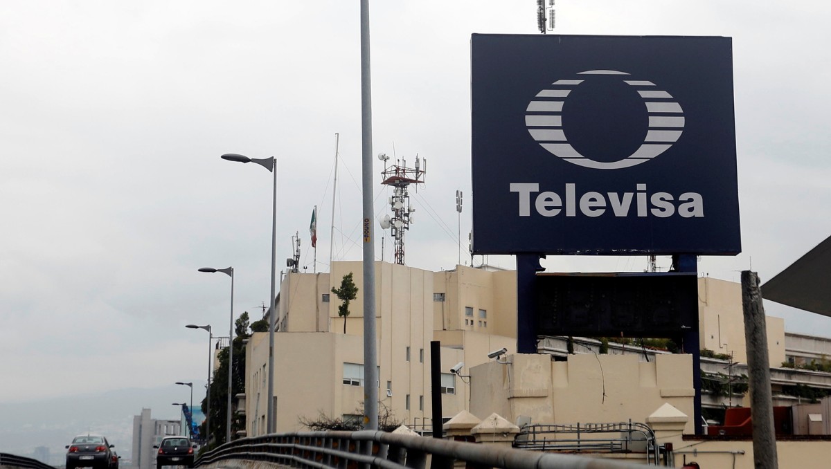 Logo de Televisa se ve fuera de sede en Ciudad de México. Julio de 2017. Foto: Reuters