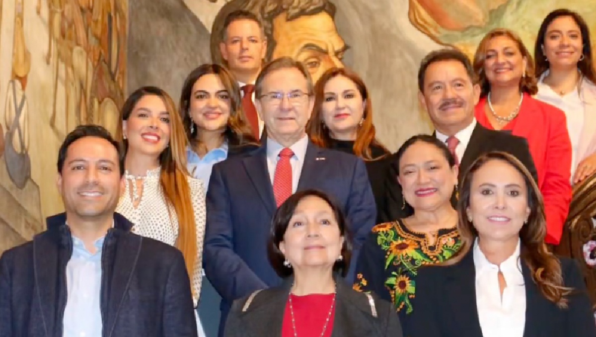 Los senadores se reunieron con el embajador Esteban Moctezuma para definir la agenda. | Especial