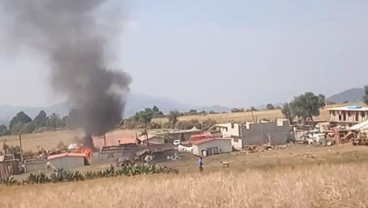 Vecinos de de Santa Lucía se inconformaron por el operativo contra tala clandestina. Foto: (Especial)