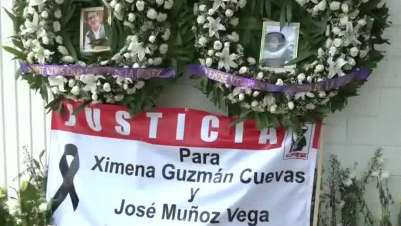Dan último adiós a Ximena Guzmán y José Muñoz, funcionarios de la CdMx asesinados