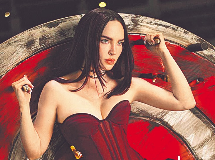 Belinda ya toma clases para dar vida a Carlota / Especial