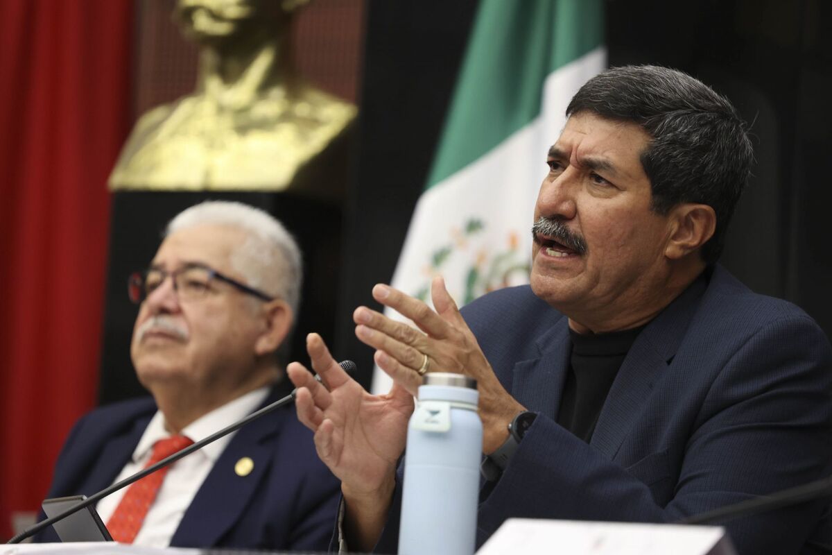 Javier Corral calificó los conversatorios sobre la Ley de Telecomunicaciones como "ejercicio retroalimentador". | Foto: Cuartoscuro.