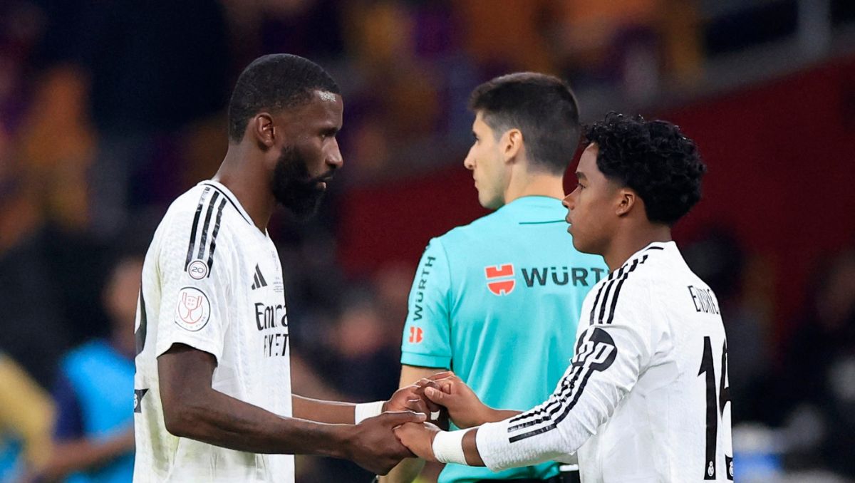 Mantienen los seis partidos a Rüdiger por su expulsión en final de la Copa del Rey (Reuters)