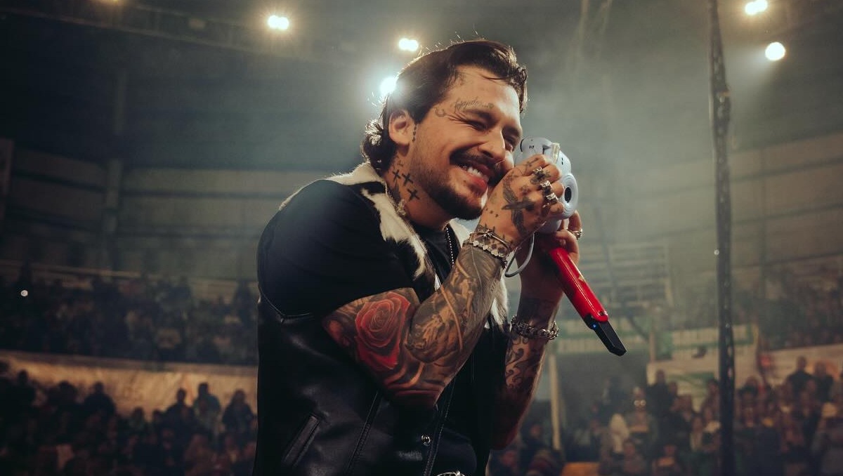 Nodal responde a 'haters' en nuevo video | Especial