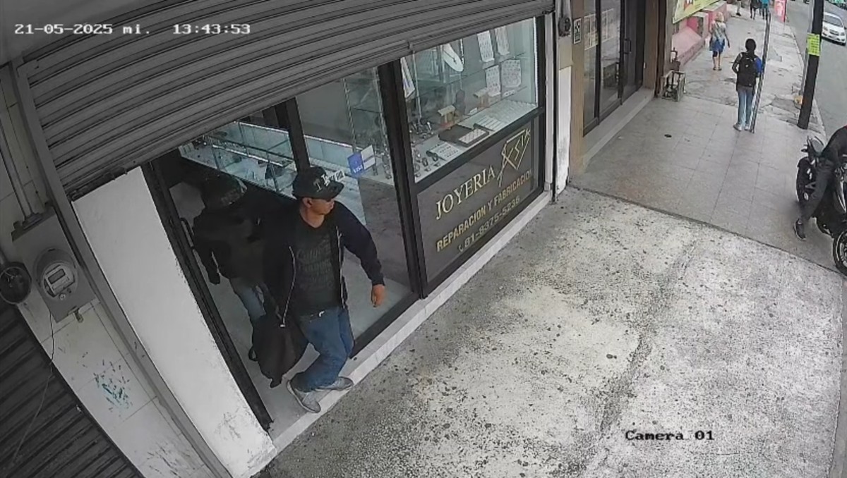 Tres personas participaron en el robo millonario en una joyería en el centro de Monterrey / Especial