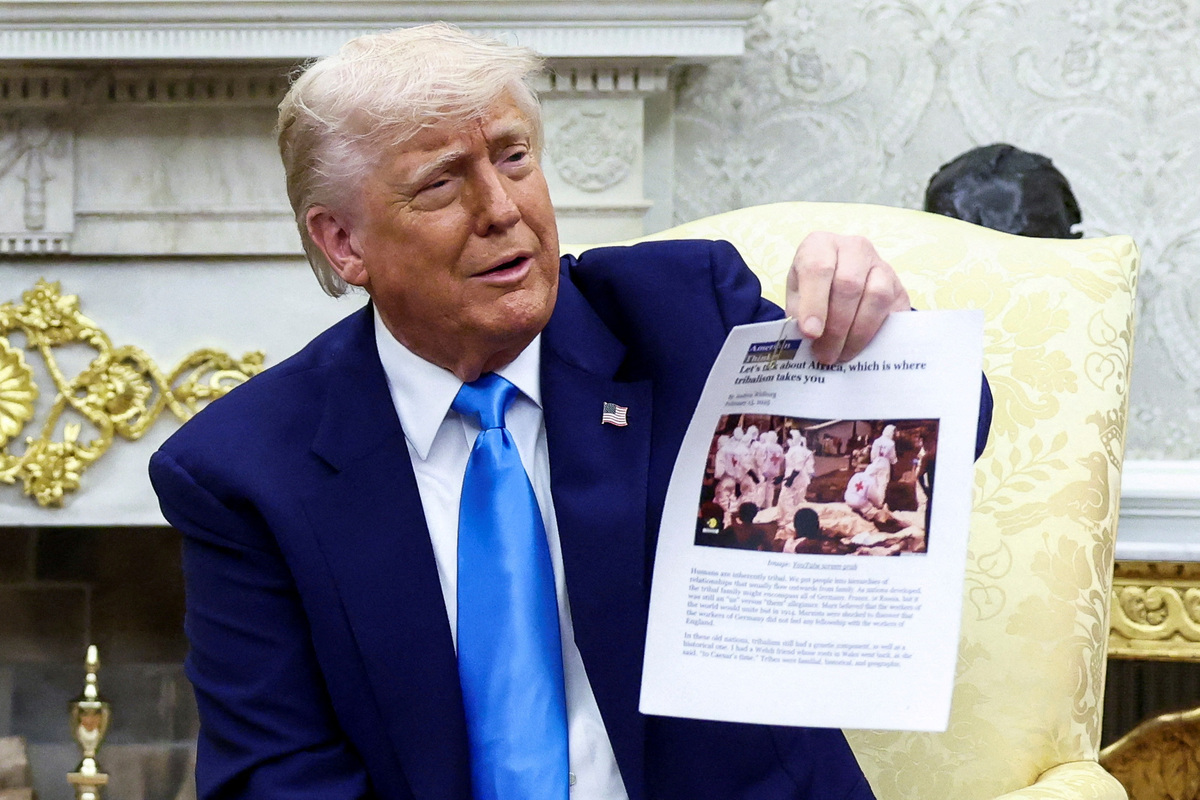 El presidente de Estados Unidos mostró una captura de pantalla del video. | Reuters