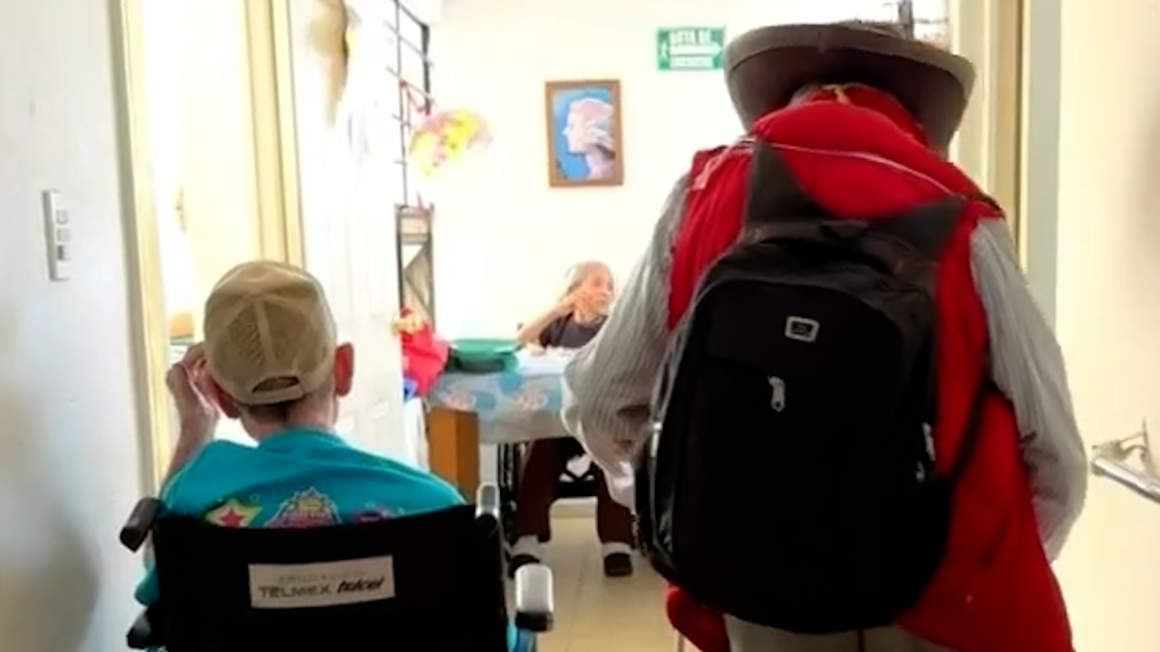 Asilo 'La Aldea de los Ancianos' es acusado en redes; su administradora niega irregularidades