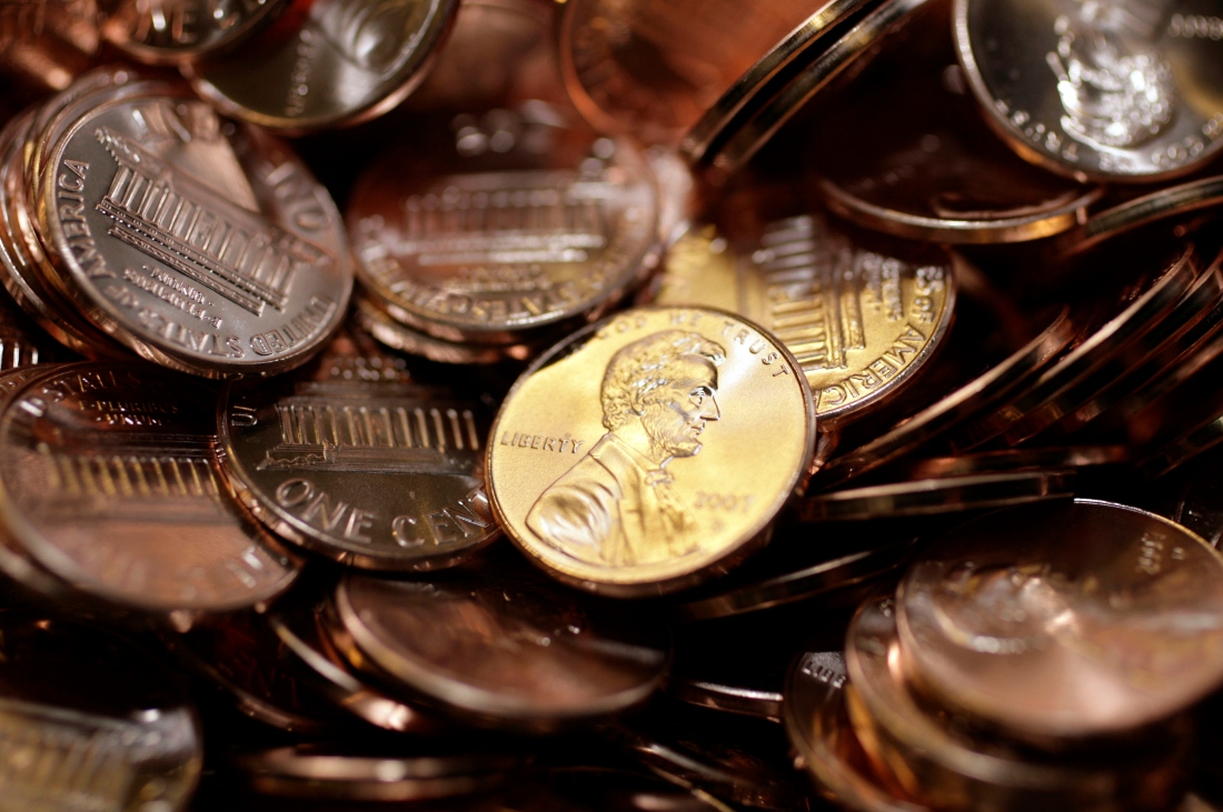 Centavos de dólar recién hechos en la Casa de Moneda de Estados Unidos. |AP