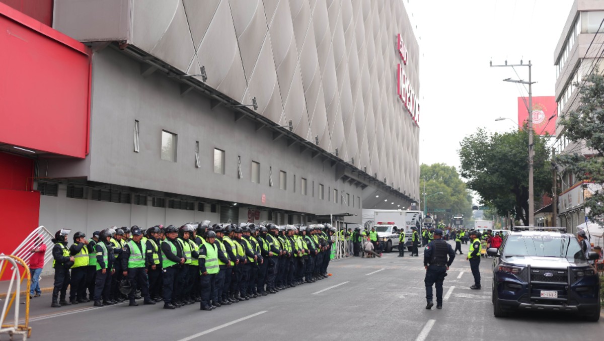 Preparan operativo de seguridad para la final de vuelta entre Toluca y América en el Estadio Nemesio Diez (Imago7)