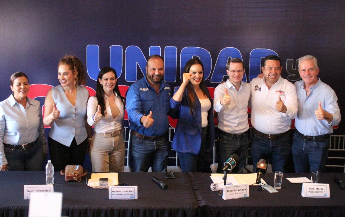 Senadores Ricardo Anaya y Gina Campuzano, y diputados Michel González y Marcelo Torres, apoyan a candidatos. | Roberto Amaya