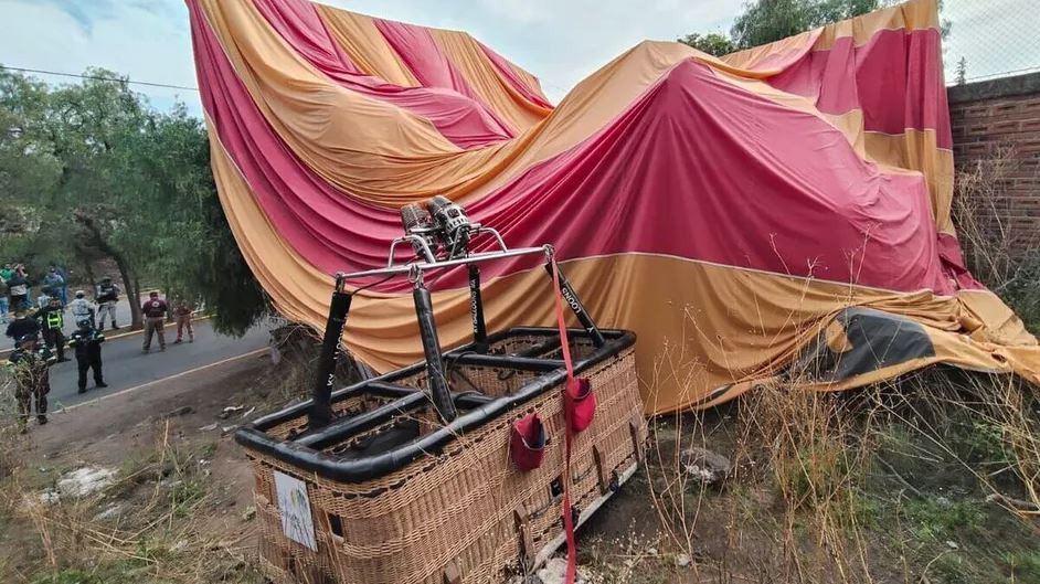 Globo aerostático se desploma en San Martín de las Pirámides; no hay heridos graves