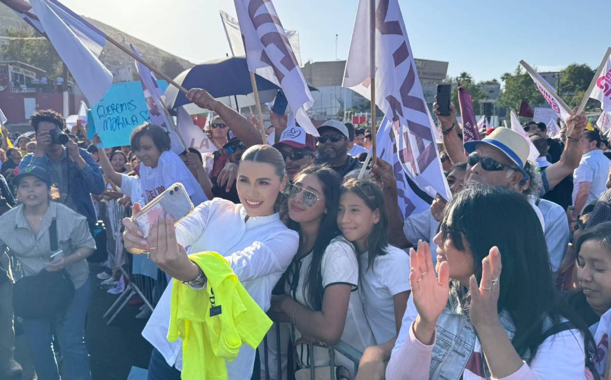 Marchan en BC en respaldo a Marina del Pilar