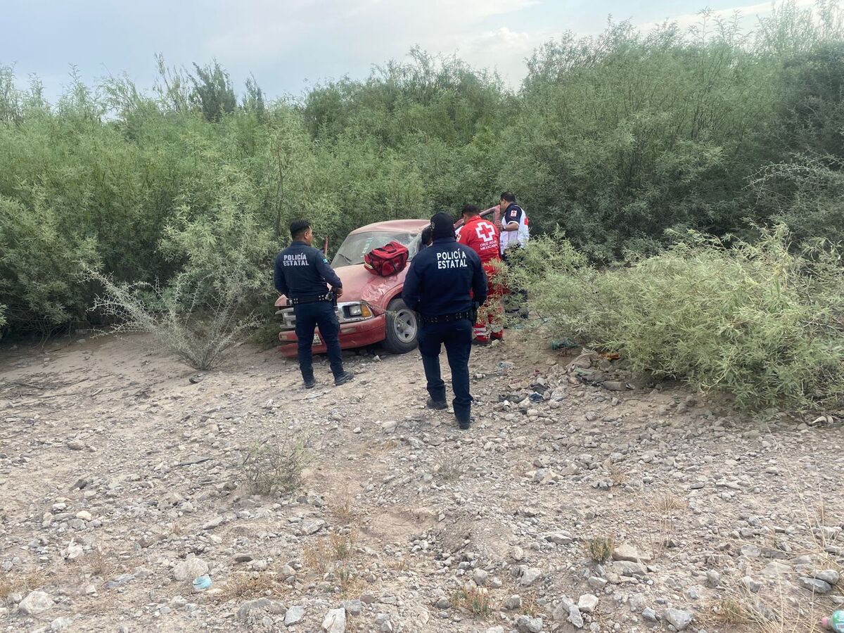 Muere jovencita de 17 años en volcadura. | Especial