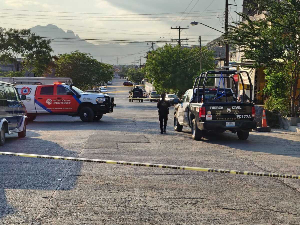 Los atacantes viajaban en un automóvil sedán en color blanco y en una motocicleta. Foto: