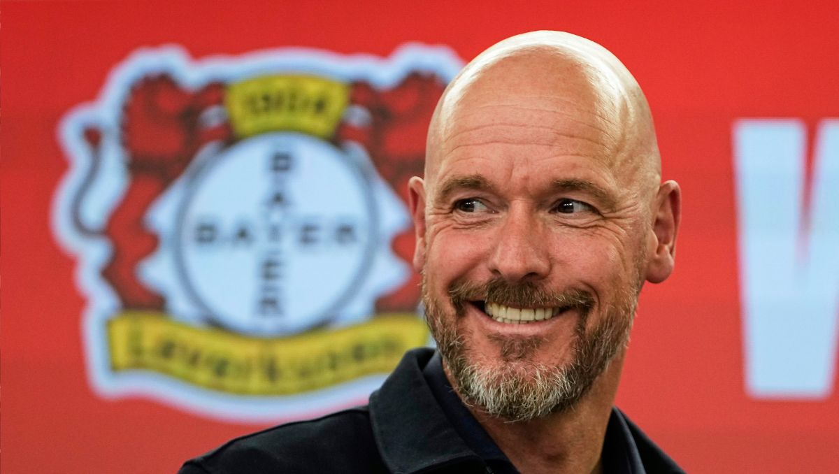 Erik ten Hag es el nuevo director técnico del Bayer Leverkusen (AP)